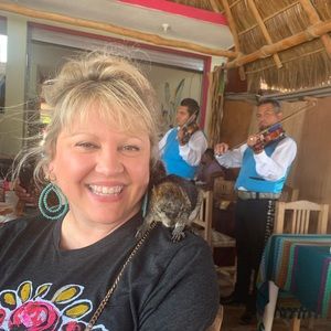 Meet your Posher, Courtne